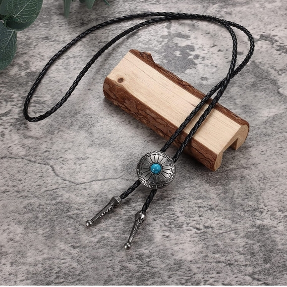 New set of 6 western leather 39.5" bolo ties - Picture 3 of 3